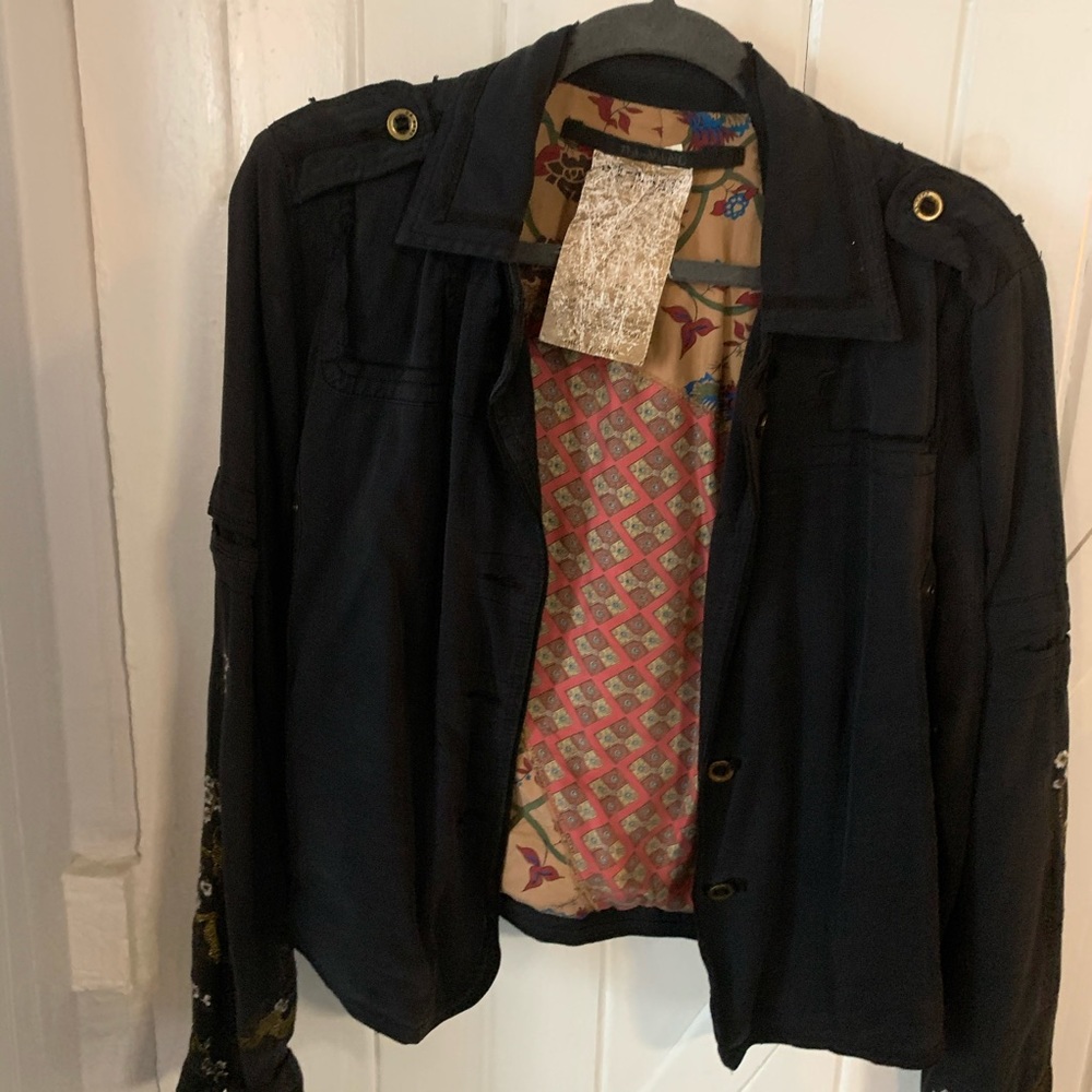 DaNang silk embroidered jacket